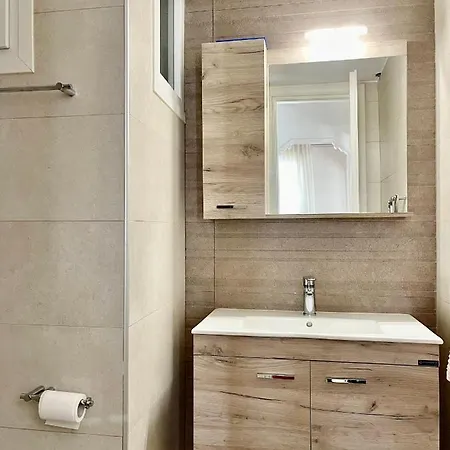 Zoe's House Skiathos. Centre Of * Skiathos